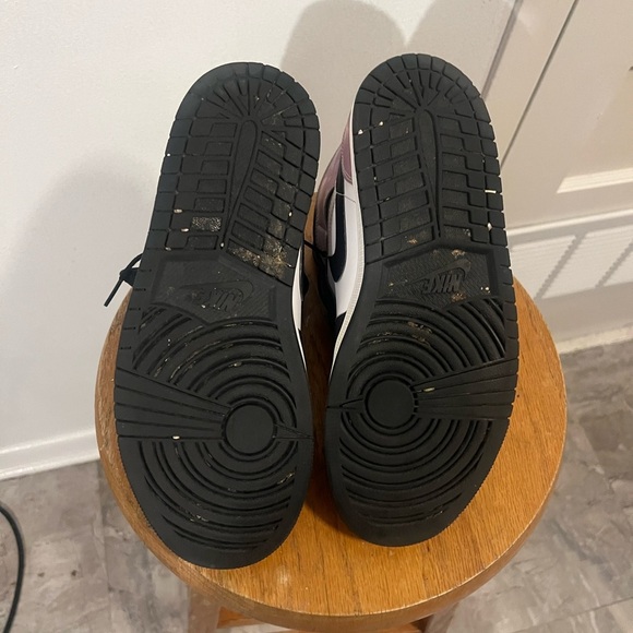 Retro 1 mids Jordan men size 9.5 - Picture 6 of 6